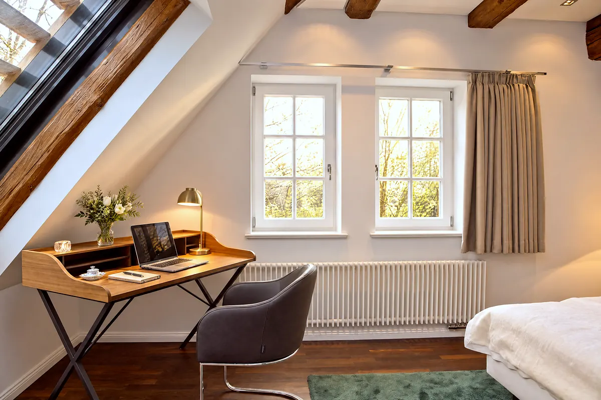 Arbeitsplatz, zweite Ansicht, 13 Silberreiher