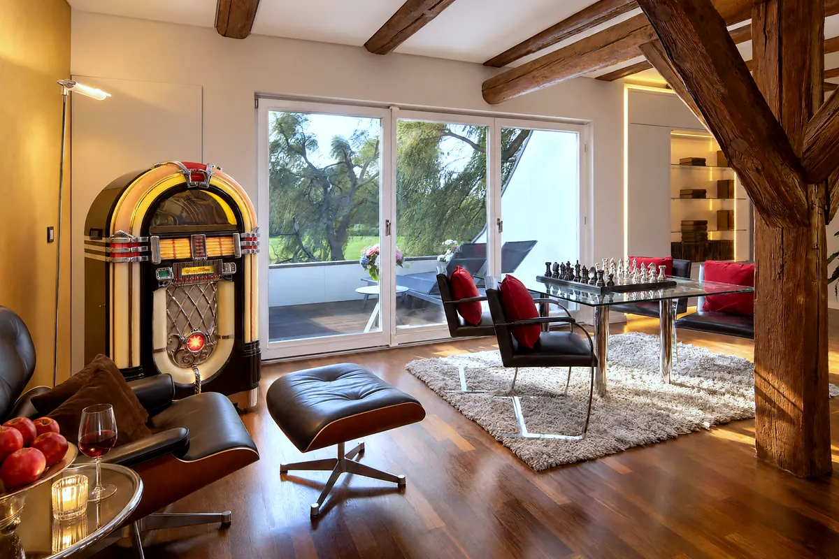 Loungebereich, 14 Schwarzer Schwan