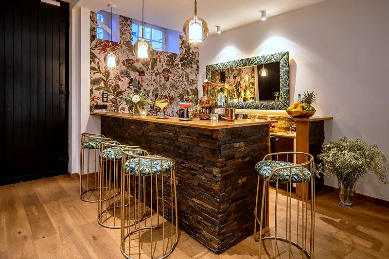 Die Bar in der Lounge
